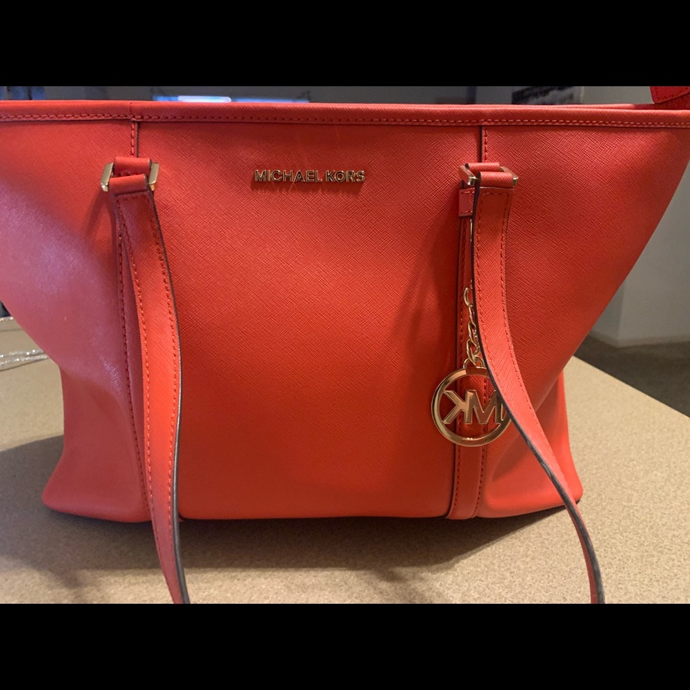 Michael Kors tote